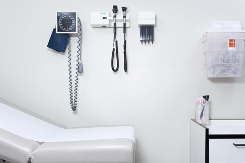 Comment bien choisir un fauteuil ORL pour votre cabinet m&eacute;dical ?
